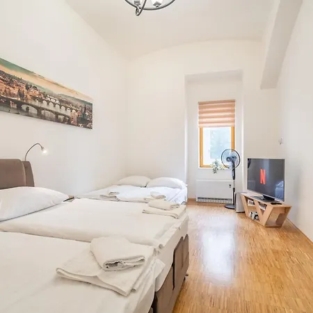 Dlazdena Apartments Prague Exterior photo